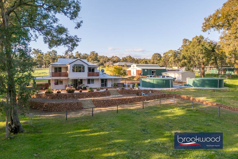 45 Strawberry Hill Drive, photo 1